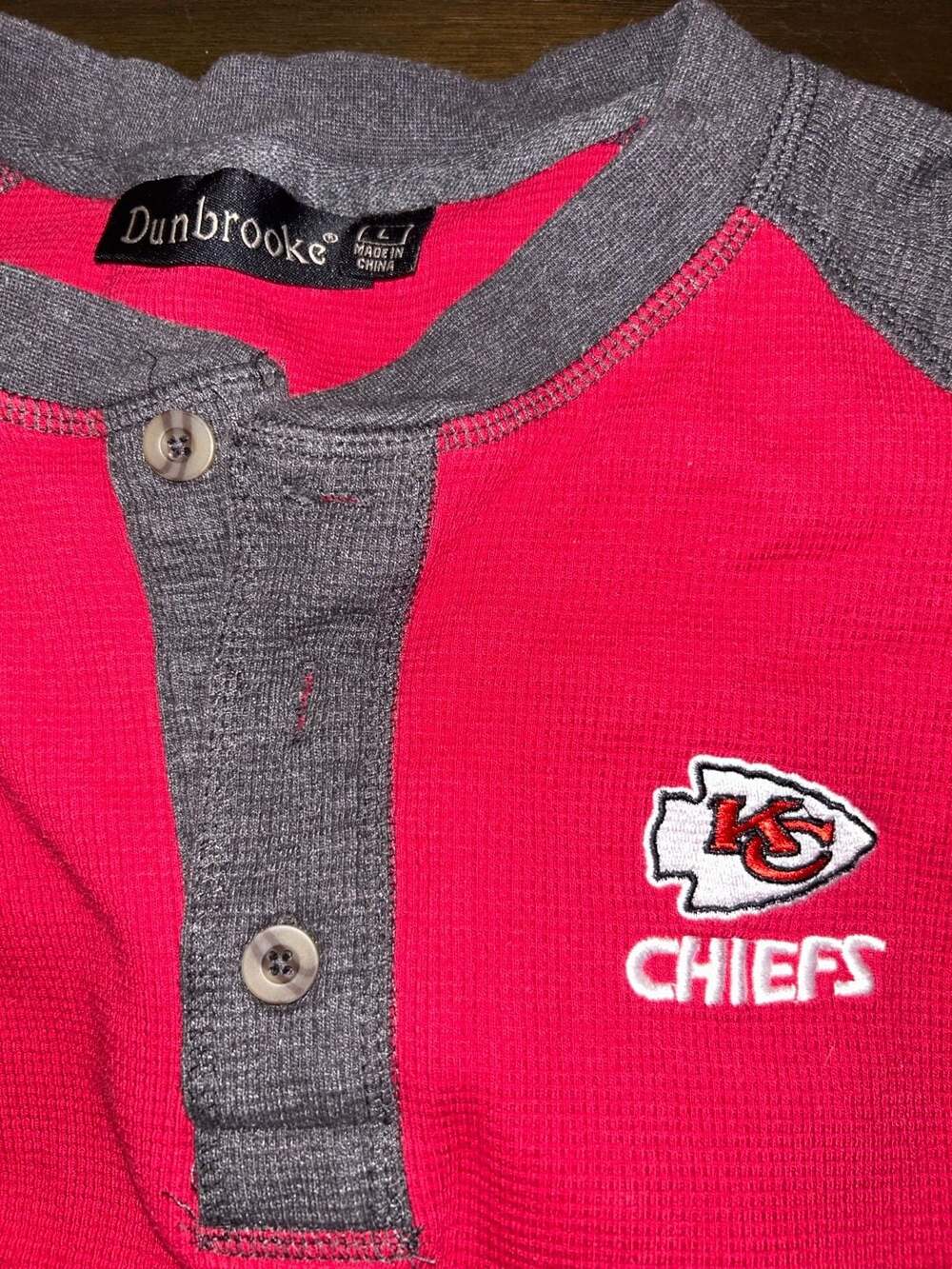 Dunbrooke Kansas City Chiefs Red Gray Thermal Long Sleeve Henley Size L